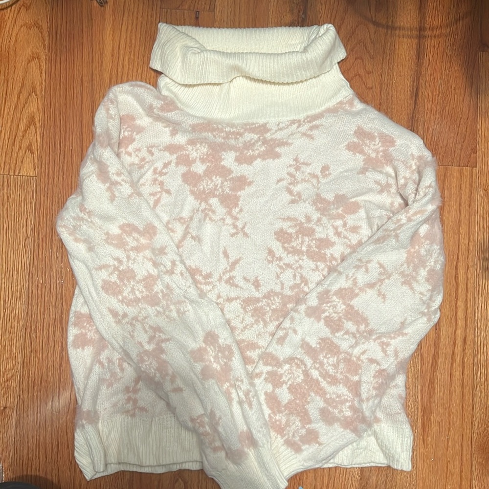 Turtle neck top Liz Claiborne